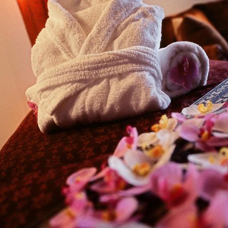K9 Riverside Hotel Пном Пен Екстериор снимка