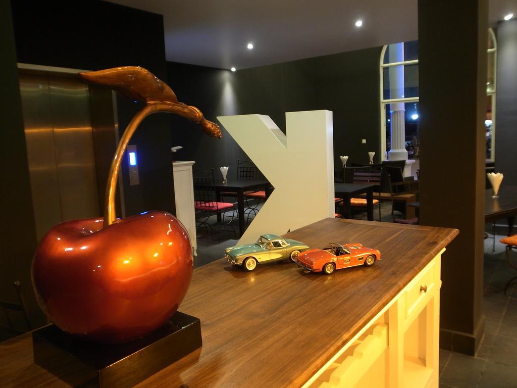 K9 Riverside Hotel Пном Пен Екстериор снимка